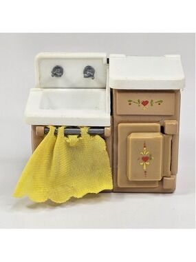 Mattel 1980 “The Littles” Dollhouse Diecast Metal Kitchen Sink / Ice Box Fridge